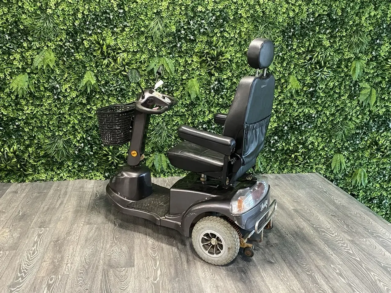 Billede 2 - LM-450 grå