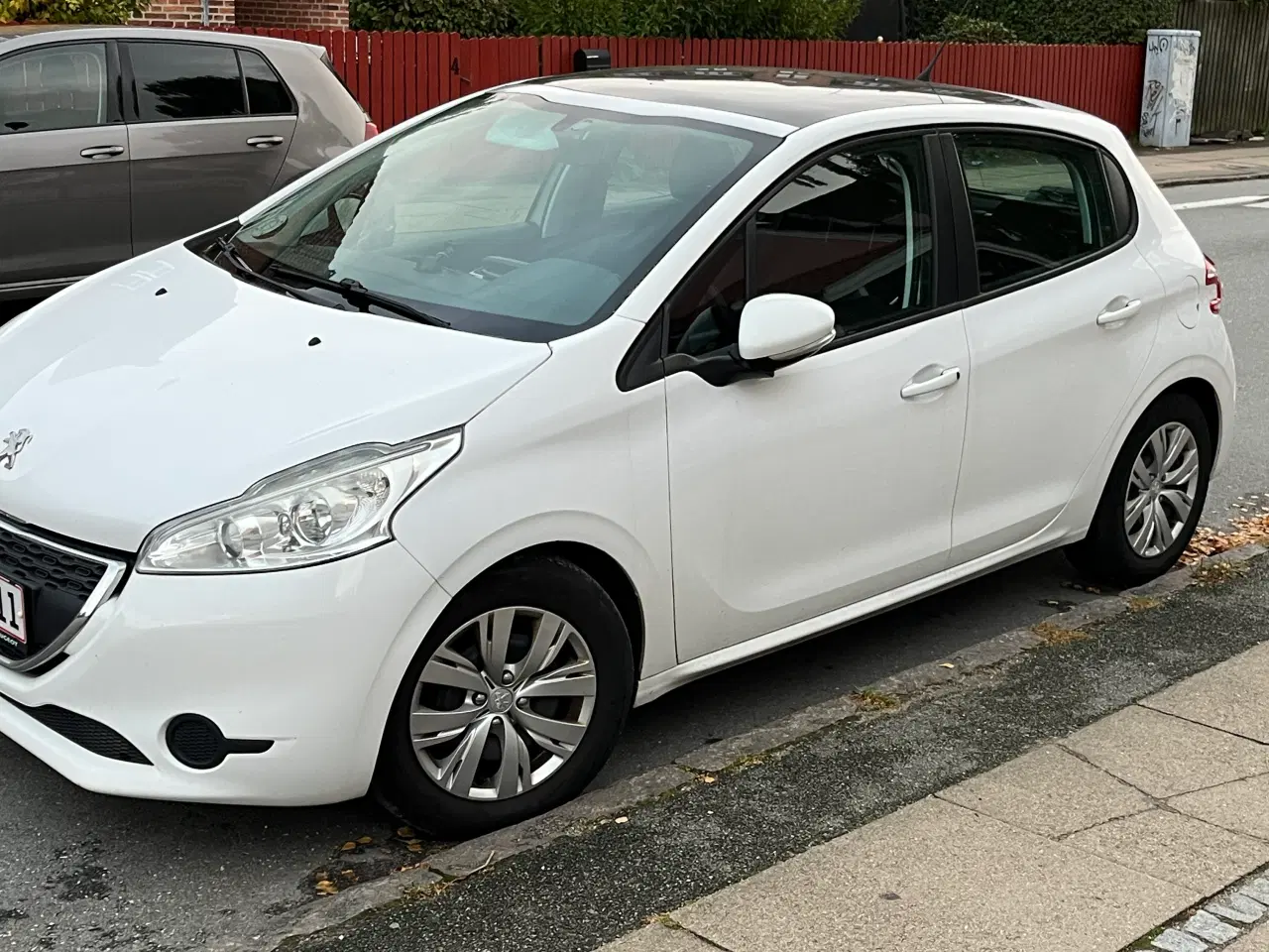 Billede 1 - Peugeot 208, 1,6 Edition Sky  e-HDI