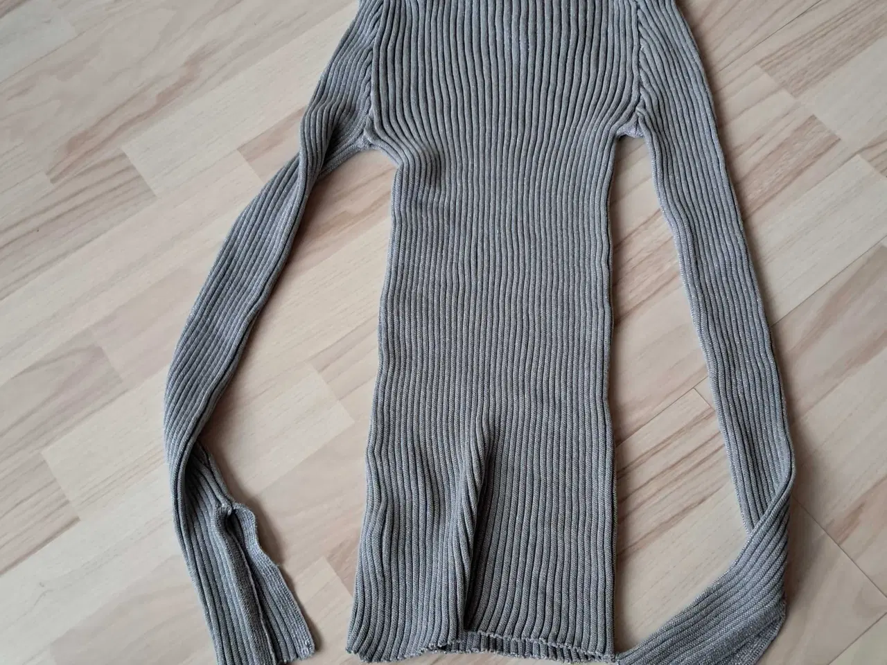 Billede 2 - Ribtrøje