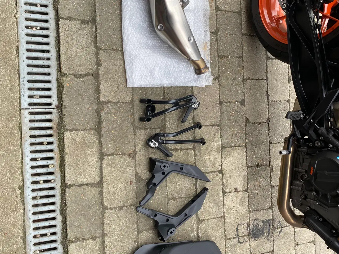 Billede 10 - KTM 890 Duke GP (Scalpel)