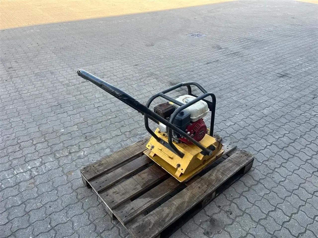 Billede 3 - - - - 90kg pladevibrator med Honda motor