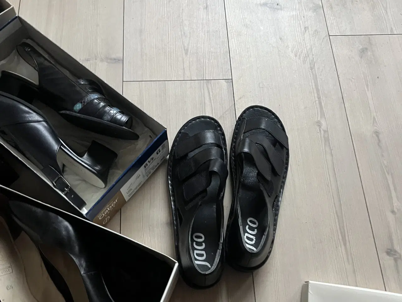 Billede 7 - Har 12 par damesko i forskellige varianter