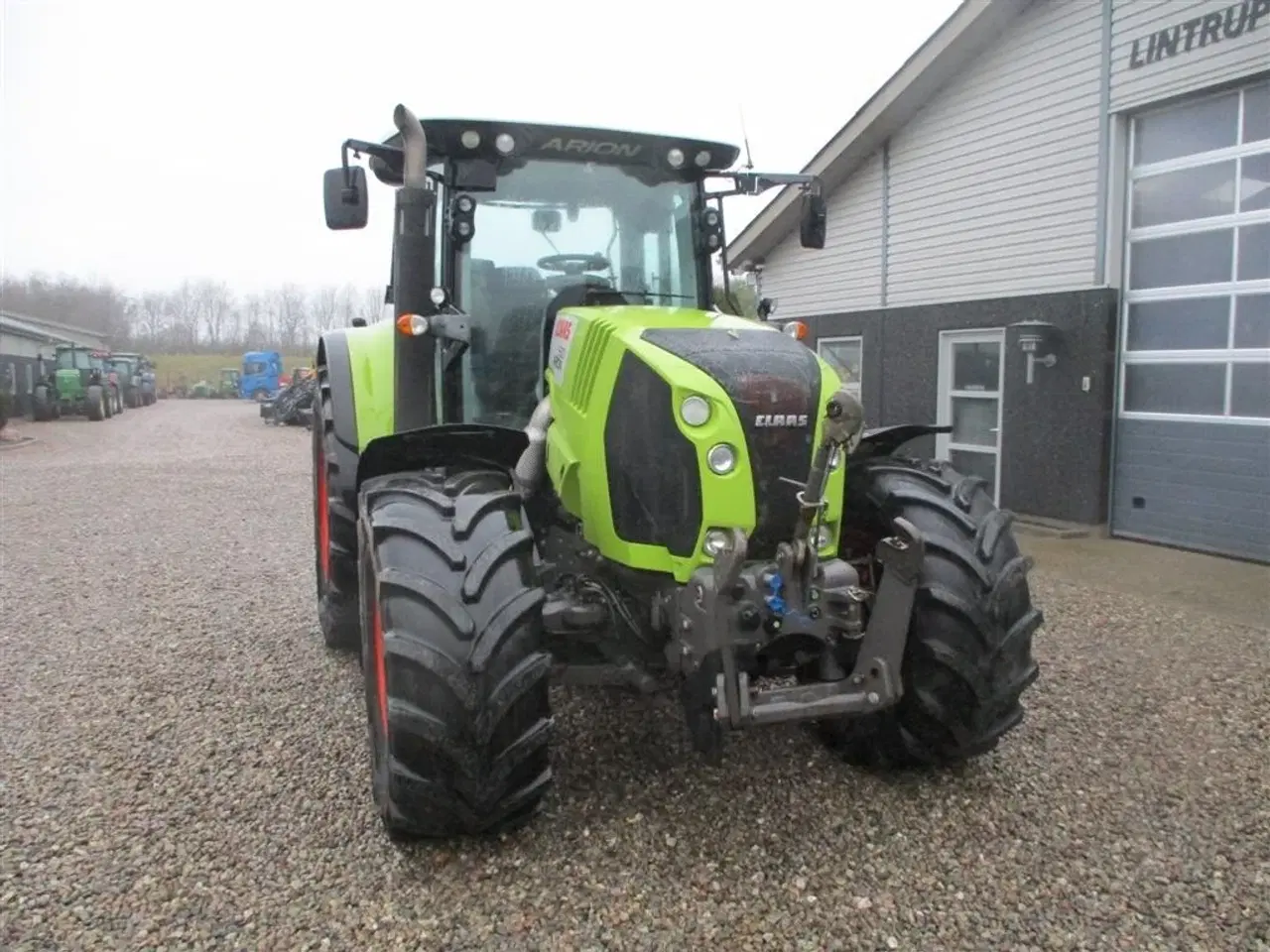 Billede 18 - CLAAS ARION 650 C-matic med frontlift, affjedret foraksel og affjedret kabine.