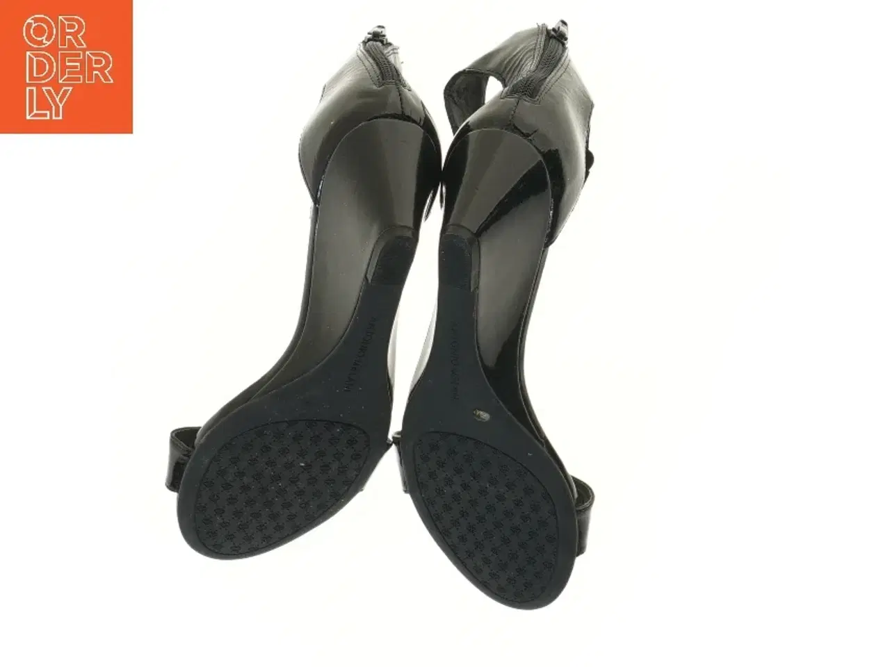 Billede 5 - Sort Antonio Melani højsandal med kilehæl fra Antonio Melani (str. sko 7,5, 25 cm)