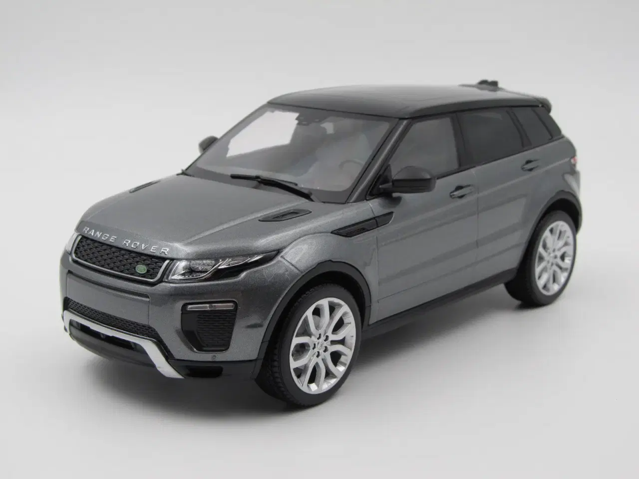 Billede 1 - 2011 Range Rover Evoque Corris Gray - 1:18