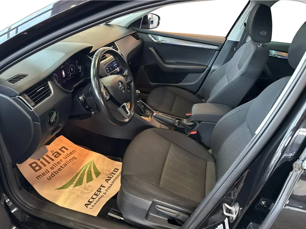 Billede 10 - Skoda Octavia 2,0 TDi 150 Business Line+ Celebration Combi DSG