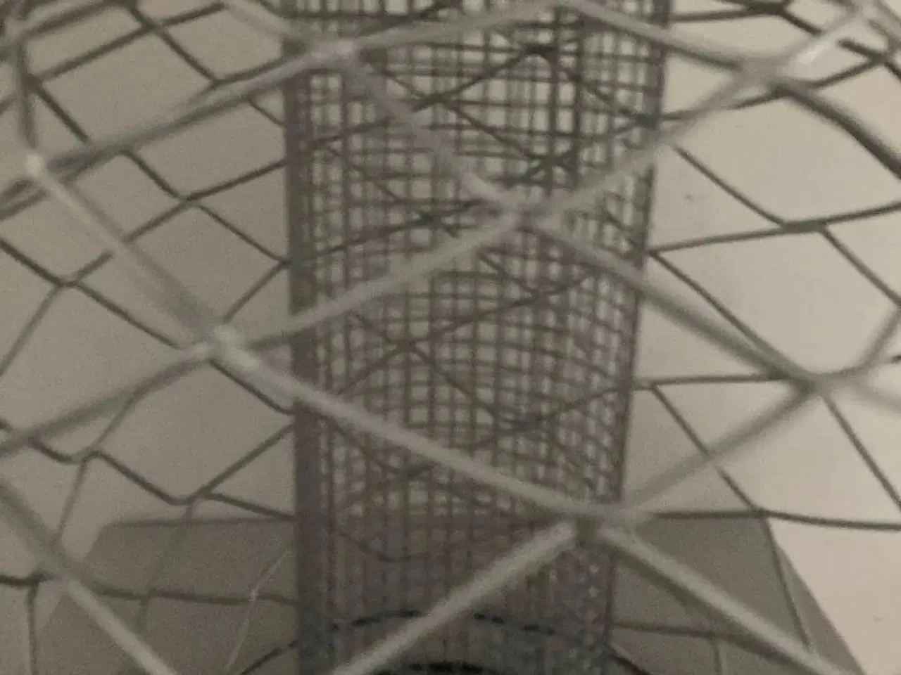 Billede 1 - Foderautomat t/havens småfugle, t/nødder og kerner