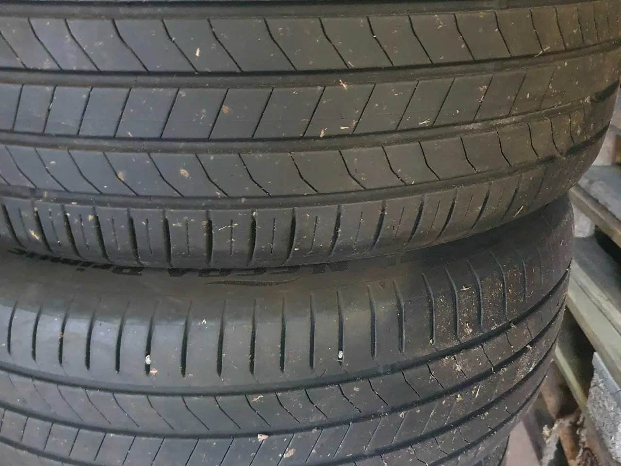 Billede 1 - Ford Alufælge 17" Nexen dæk