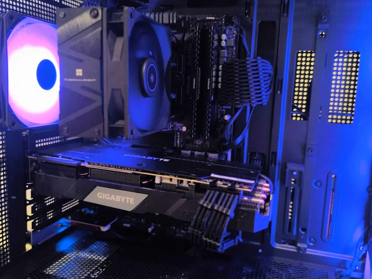 Billede 2 - Gaming PC | RTX 2080 Super | Ryzen 3700X | 32GB RA