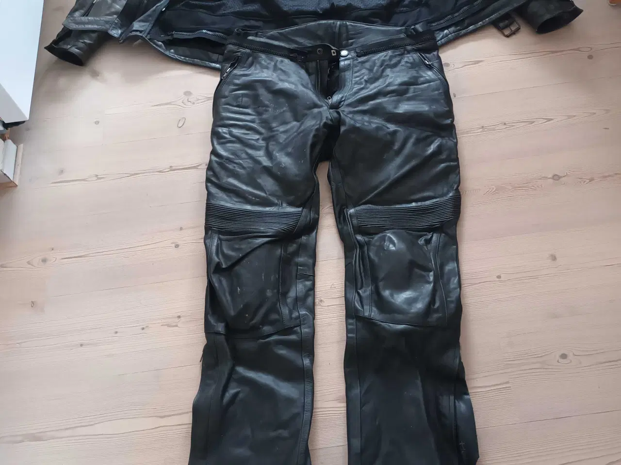 Billede 3 - Diverse beklædning/sikkerhedsudstyr MC