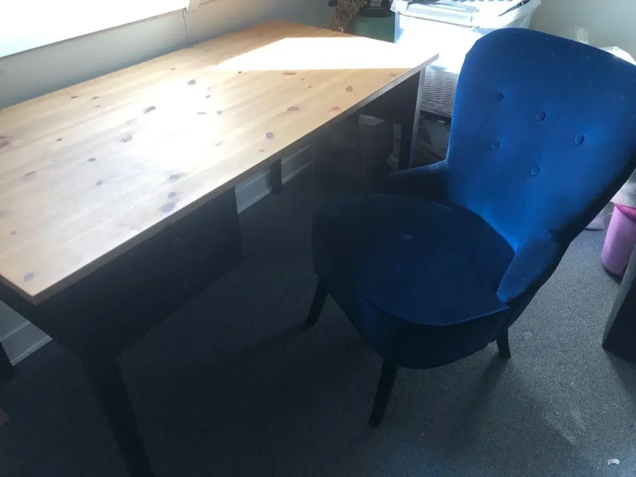 Billede 2 - Skrivebord og stol