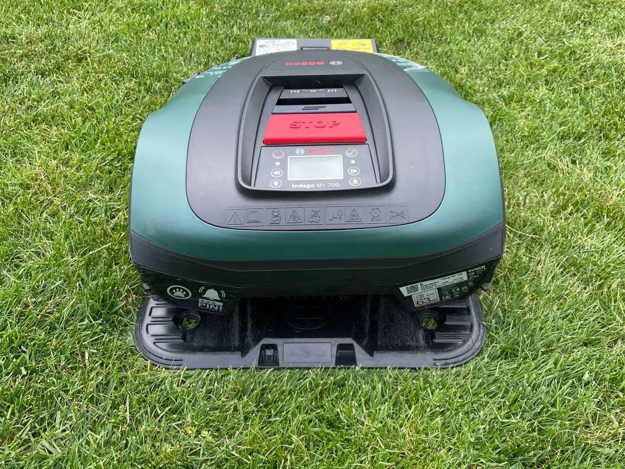Billede 3 - Robotplæneklipper Bosch Indego M+ 700