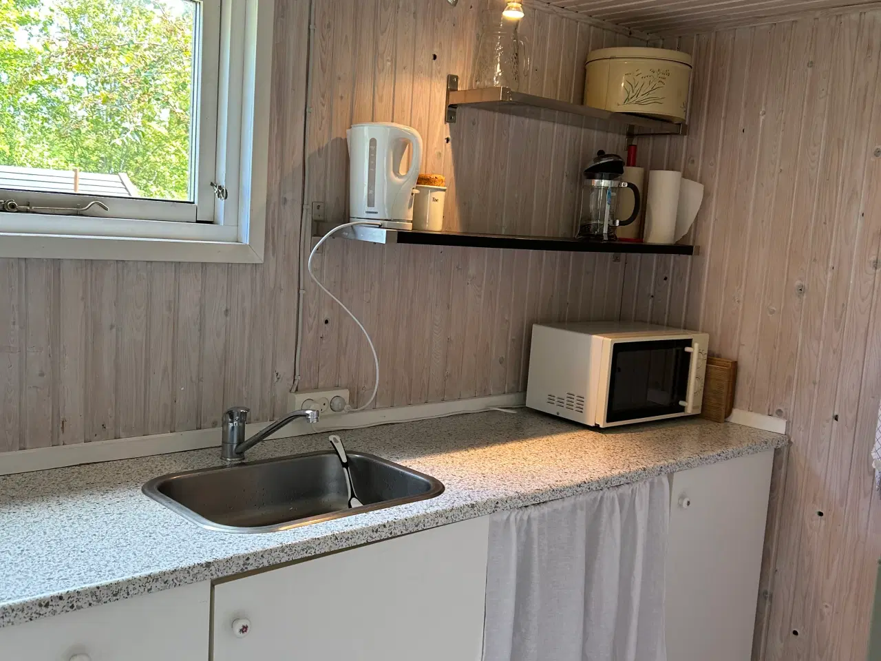 Billede 11 - Solrig kolonihave i Aalborg Ø til salg