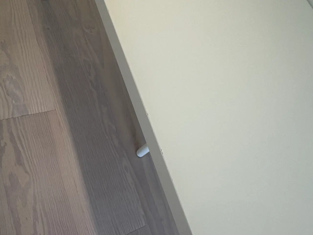 Billede 4 - Ikea skrivebord 20x60 cm