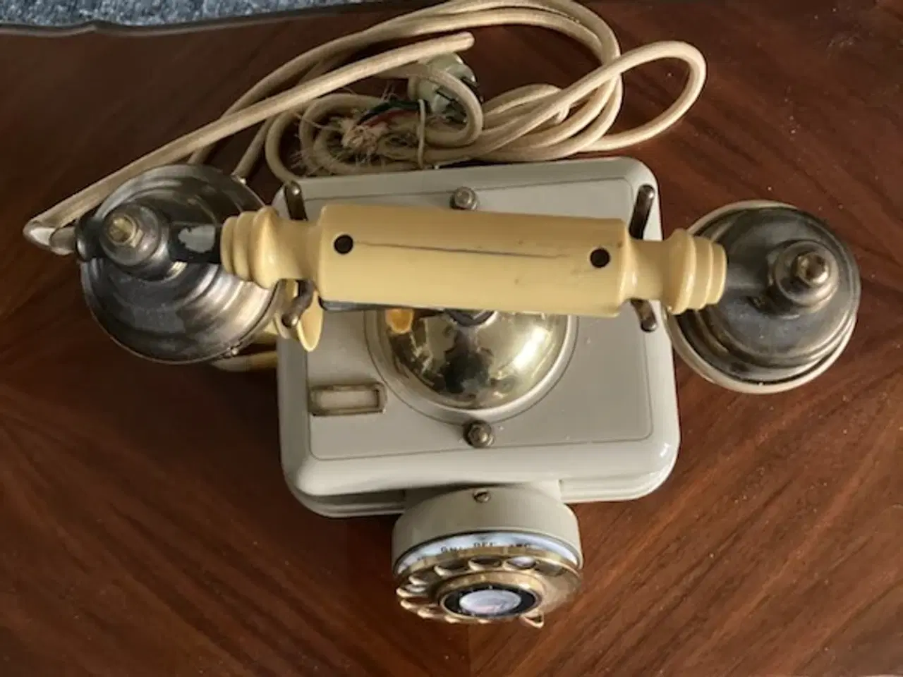 Billede 5 - Flot gammel fastnet bordtelefon i Beige