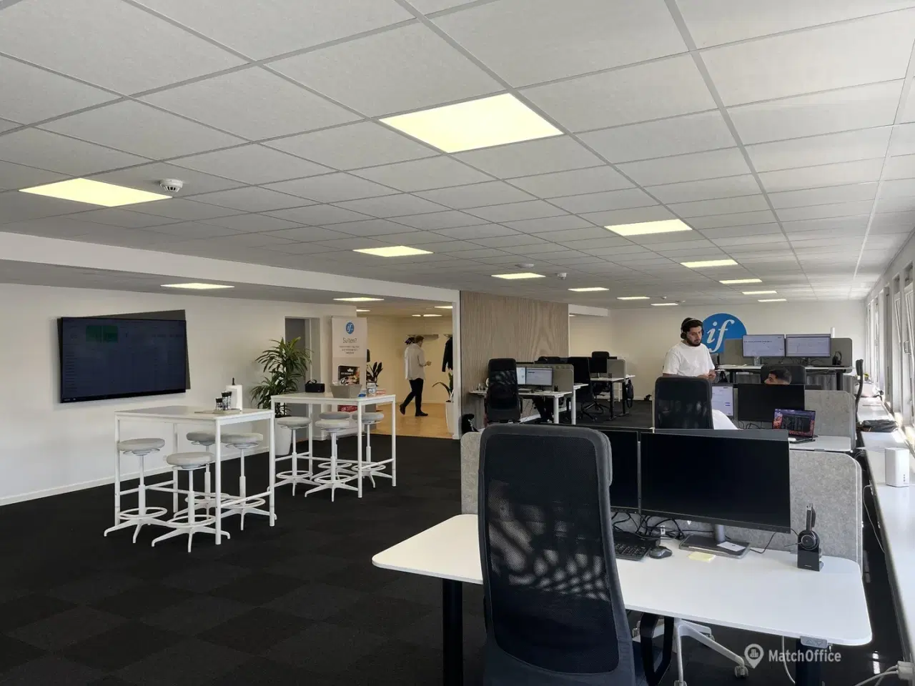 Billede 2 - Pænt og indflytningsklart kontorlejemål beliggende på 2. salen