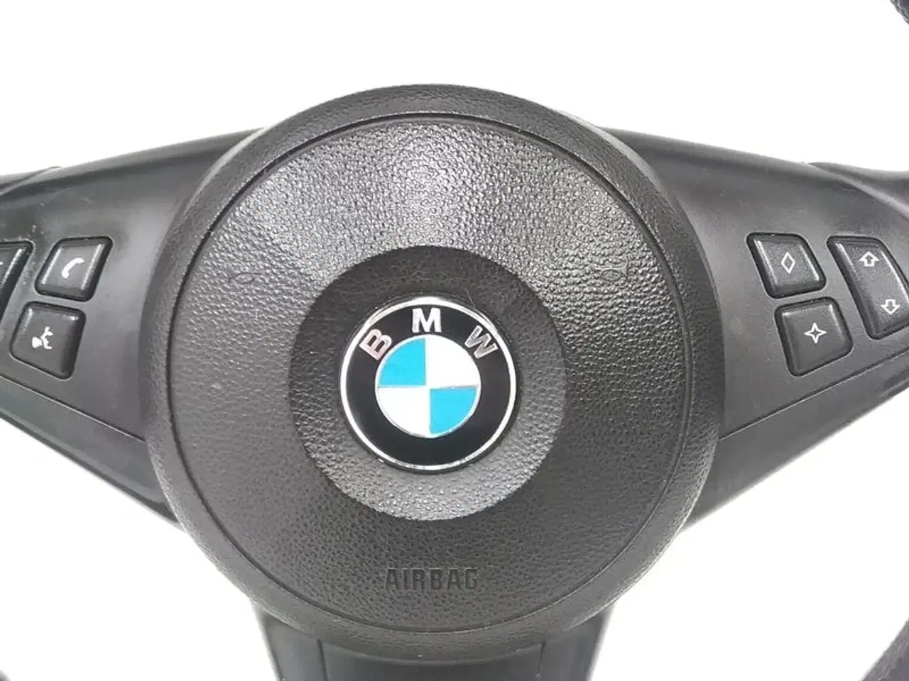 Billede 4 - Sportsrat M-Technic læder airbag Ø380mm A63638 BMW E60 E63 E61 E64 E60LCI E61LCI E63LCI E64LCI