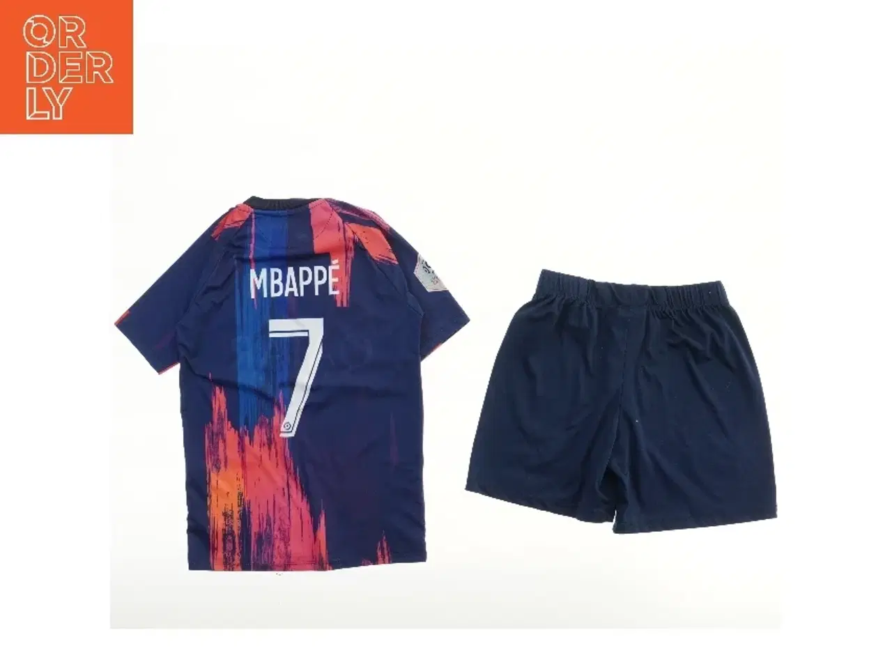 Billede 2 - PSG fodboldsæt med Mbappé fra Jordan (str. 128)