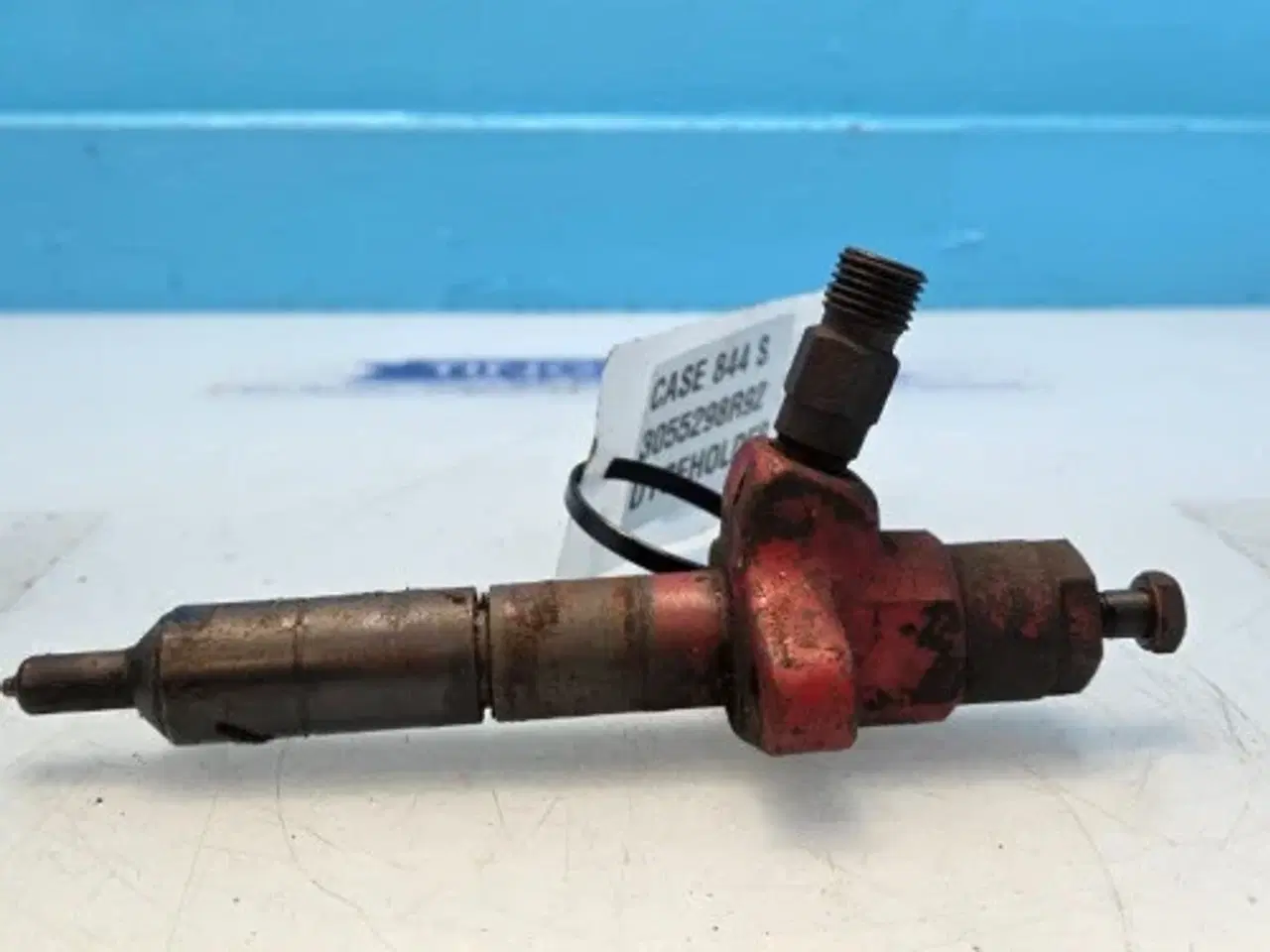 Billede 2 - Case D268 Injektor 3055298R92