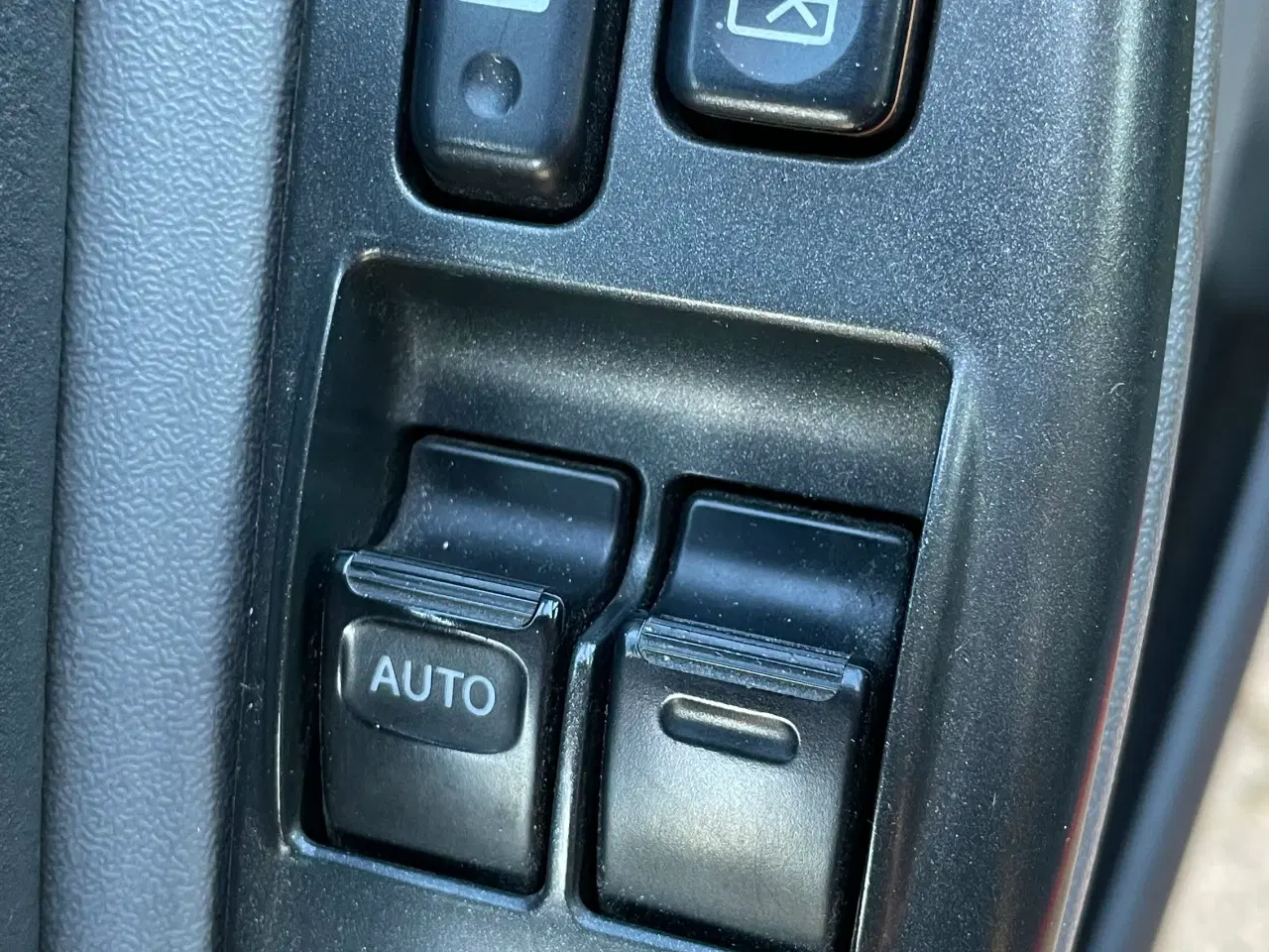 Billede 11 - Velholdt Toyota Yaris med automatgear sælges