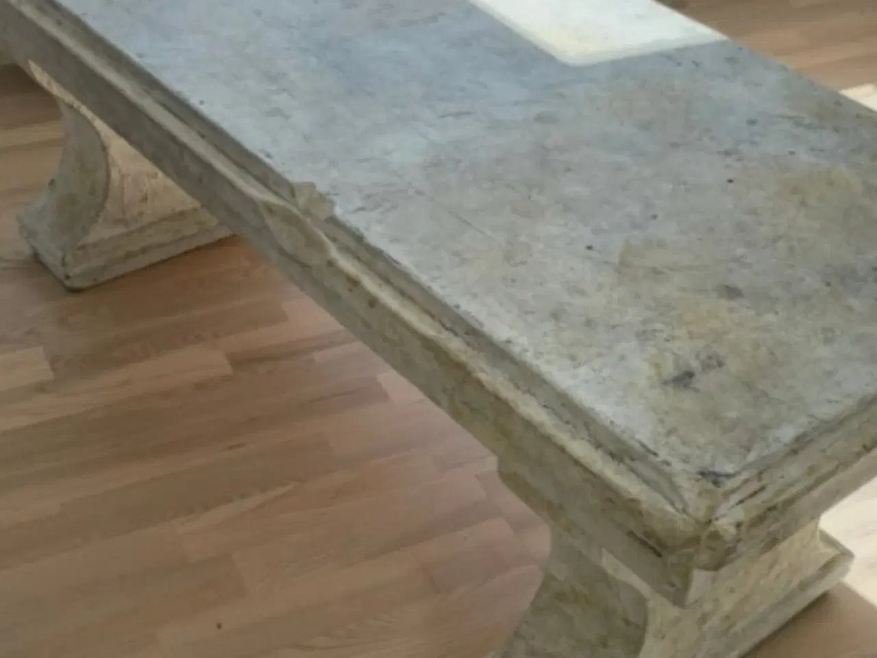 Billede 6 - “Marmorlook” træbænk-rekvisit fra kgl teater 