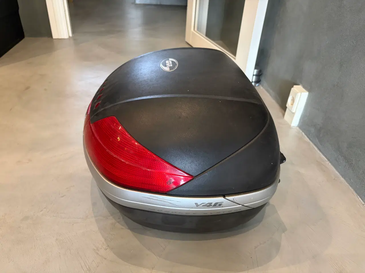 Billede 2 - GIVI topboks 46l
