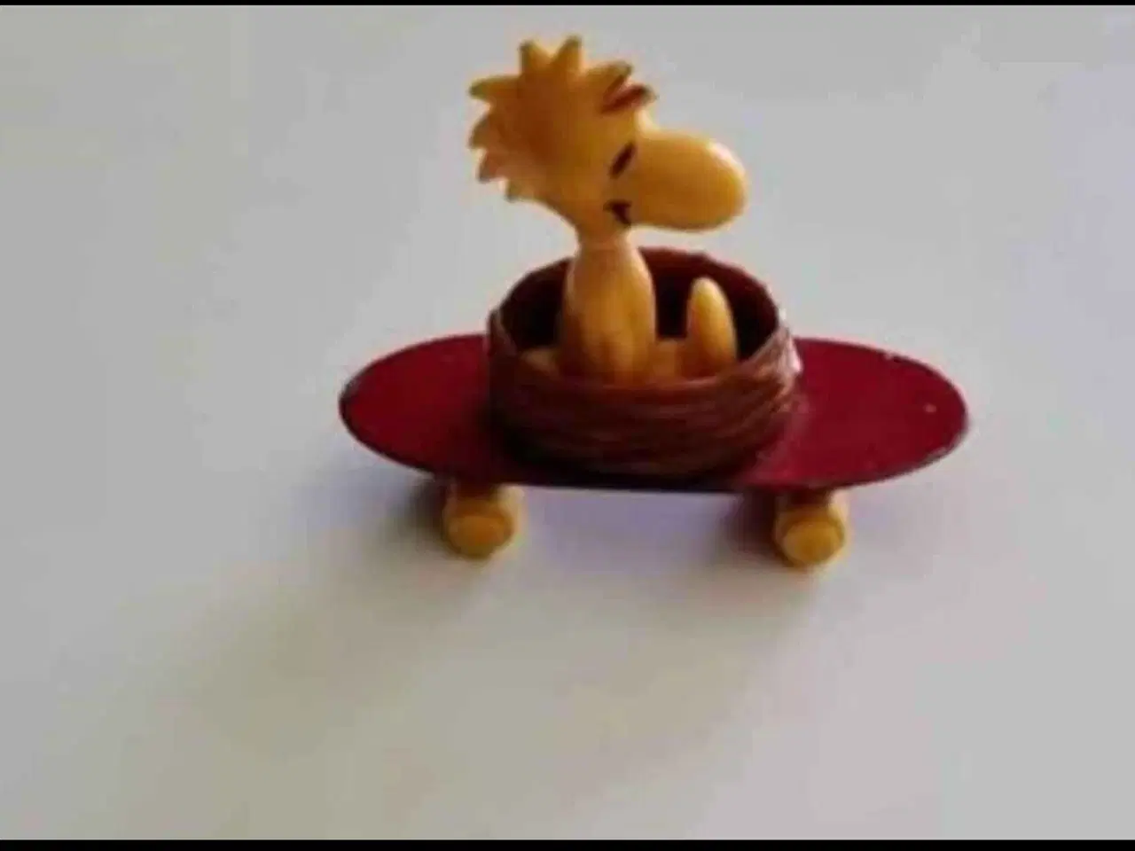 Billede 2 - Woodstock på skateboard.  Peanuts Aviva 1972