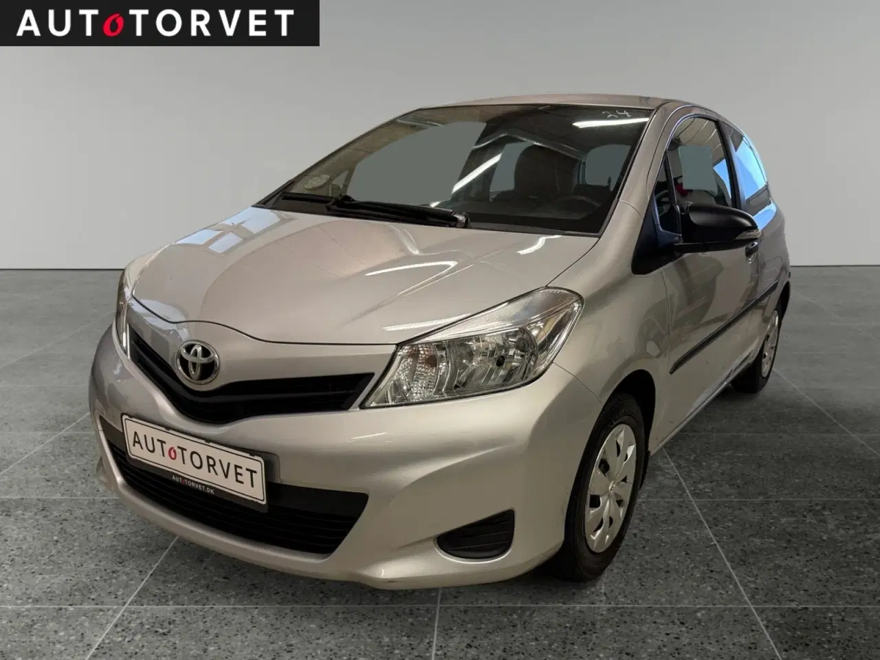 Billede 1 - Toyota Yaris 1,0 VVT-i T2 Touch