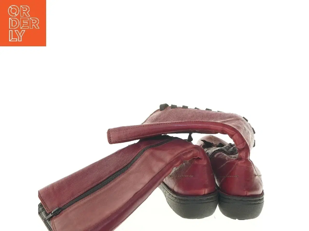 Billede 4 - Røde høje læderstøvler (str. 39 cm)