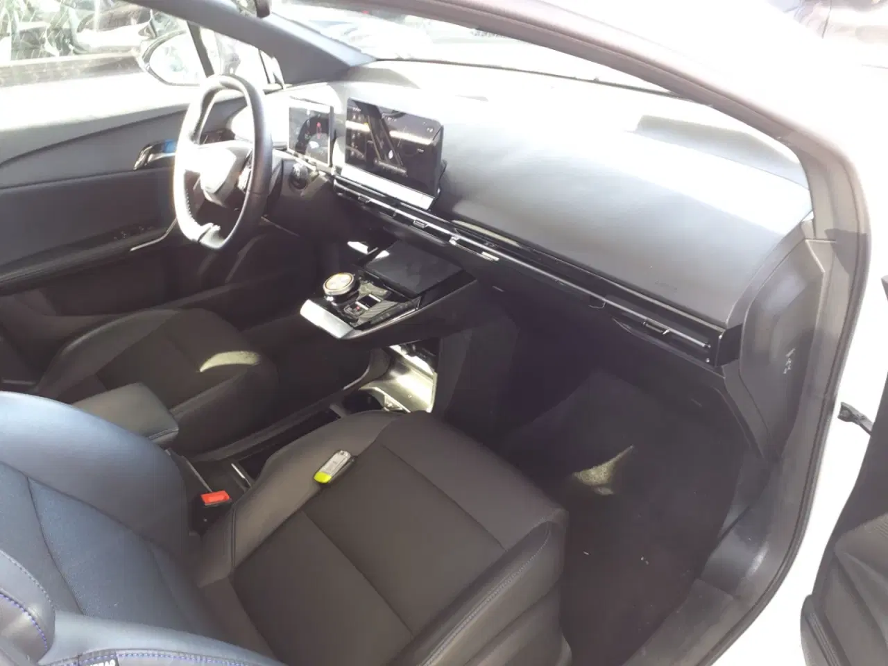 Billede 2 - MG 4 77 Luxury Extended Range