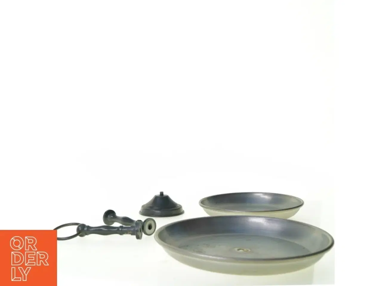 Billede 5 - Kage opsats i metal (str. 32 cm 23 cm 19 cm)