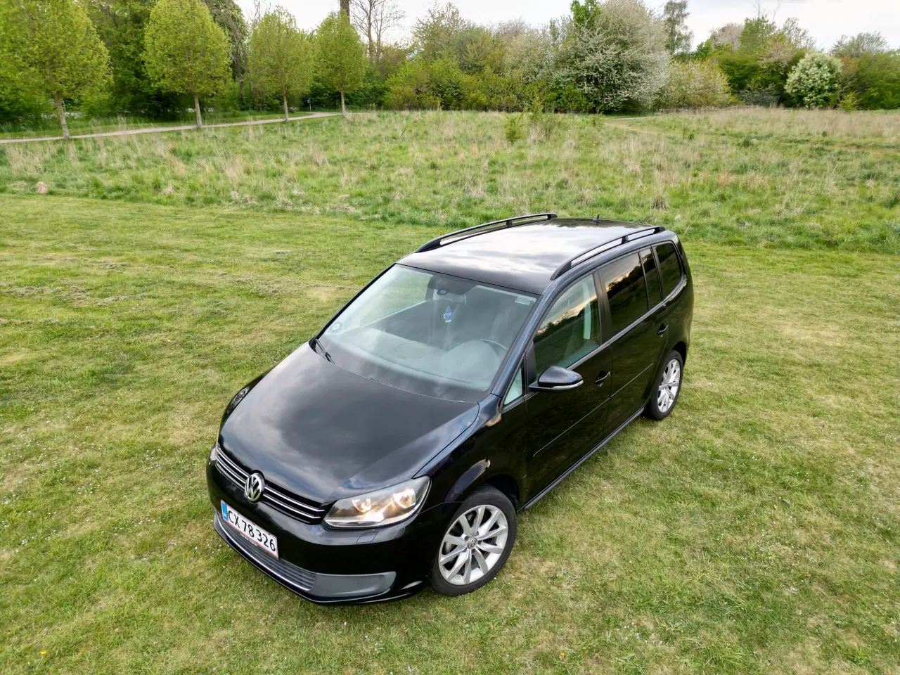 Billede 2 - Super velholdt 7 personers familiebil VW Touran
