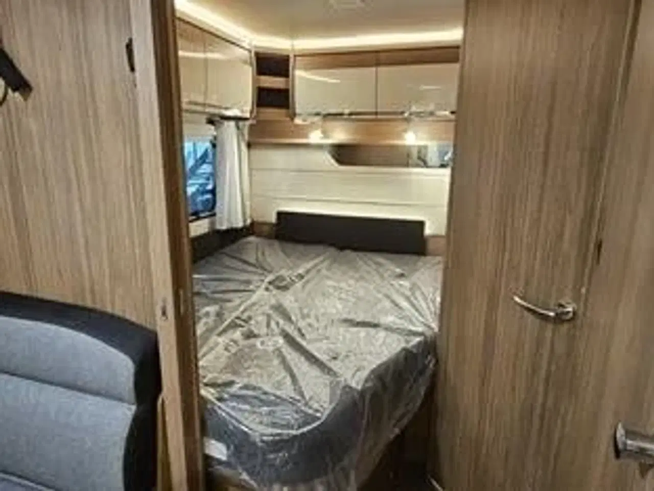 Billede 13 - Knaus SÜDWIND Scandinavian Selection 650 UDF - VINTERTILBUD Mover Kr: 1.- Spar 27.898