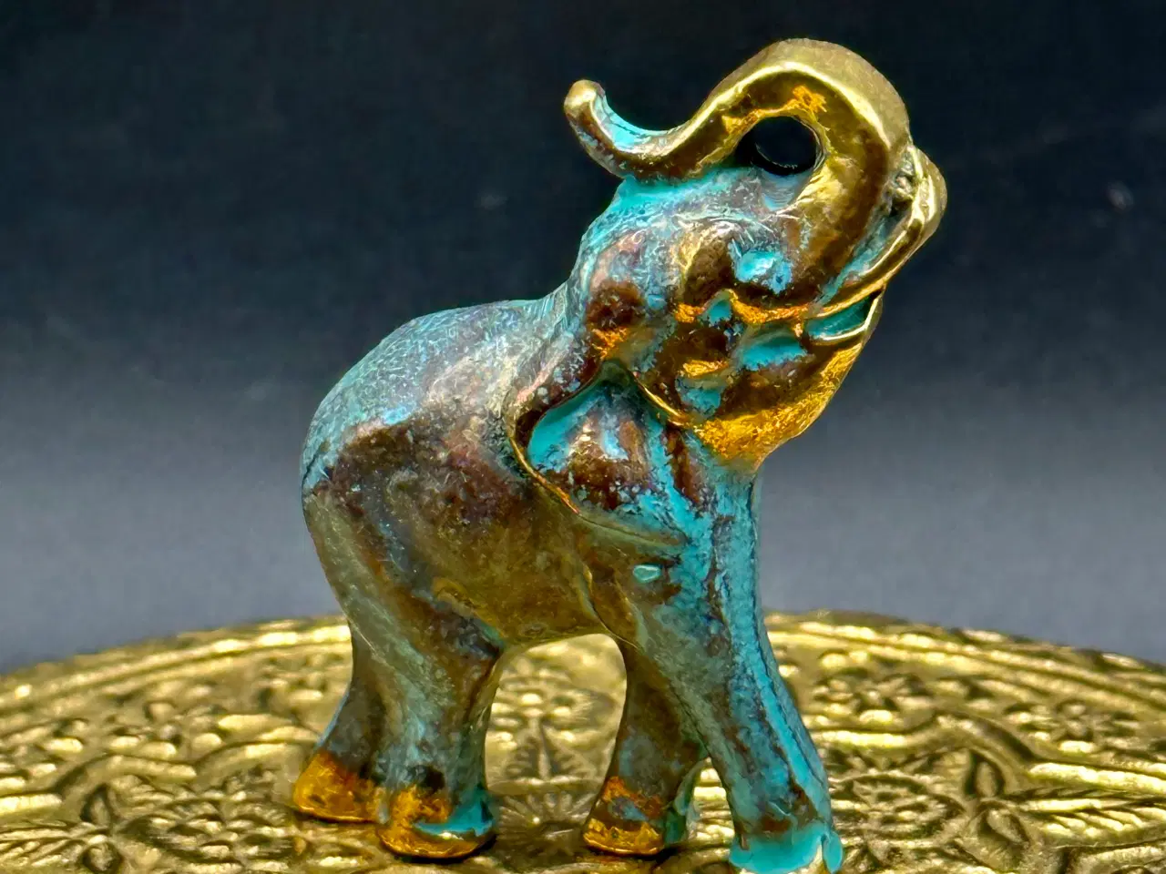 Billede 4 - Ældre miniature elefantfigurer sælges.Læs det hele