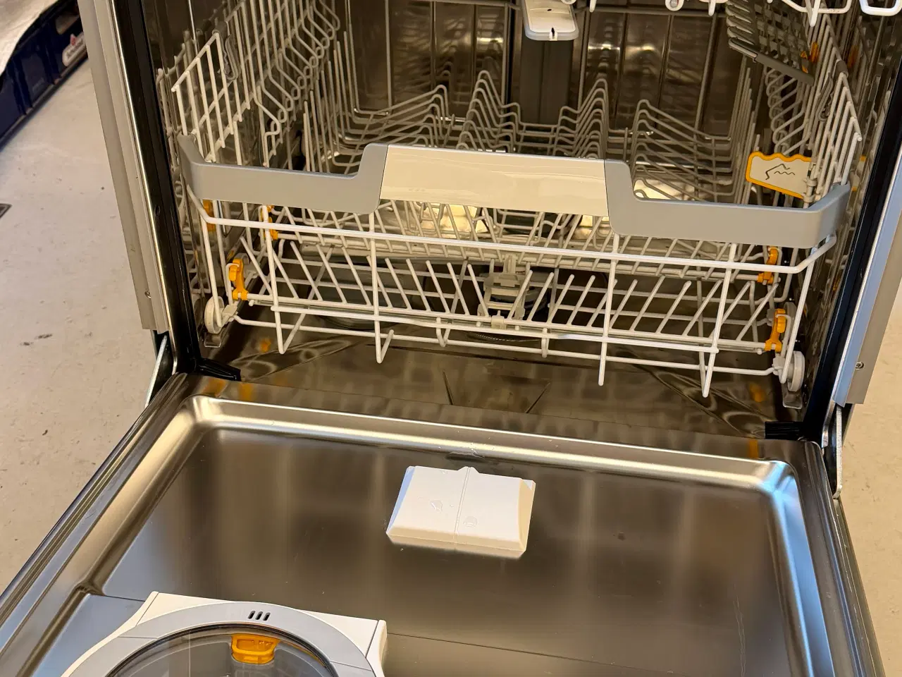 Billede 14 - Næsten helt ny Miele G 7197 SCVi XXL