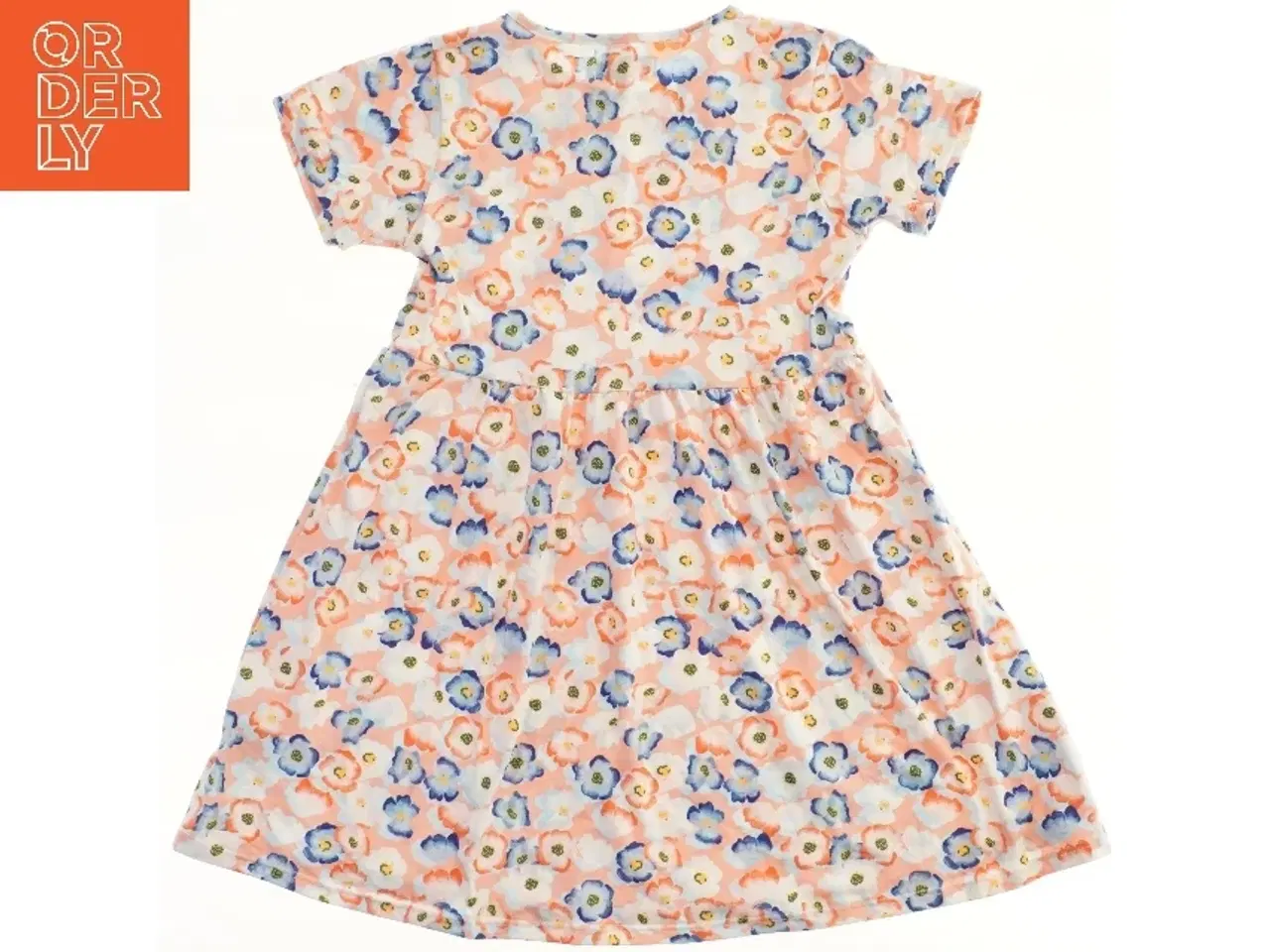 Billede 2 - Blomstret kjole med kort ærme fra LIBERTÉ Ami (str. 122)