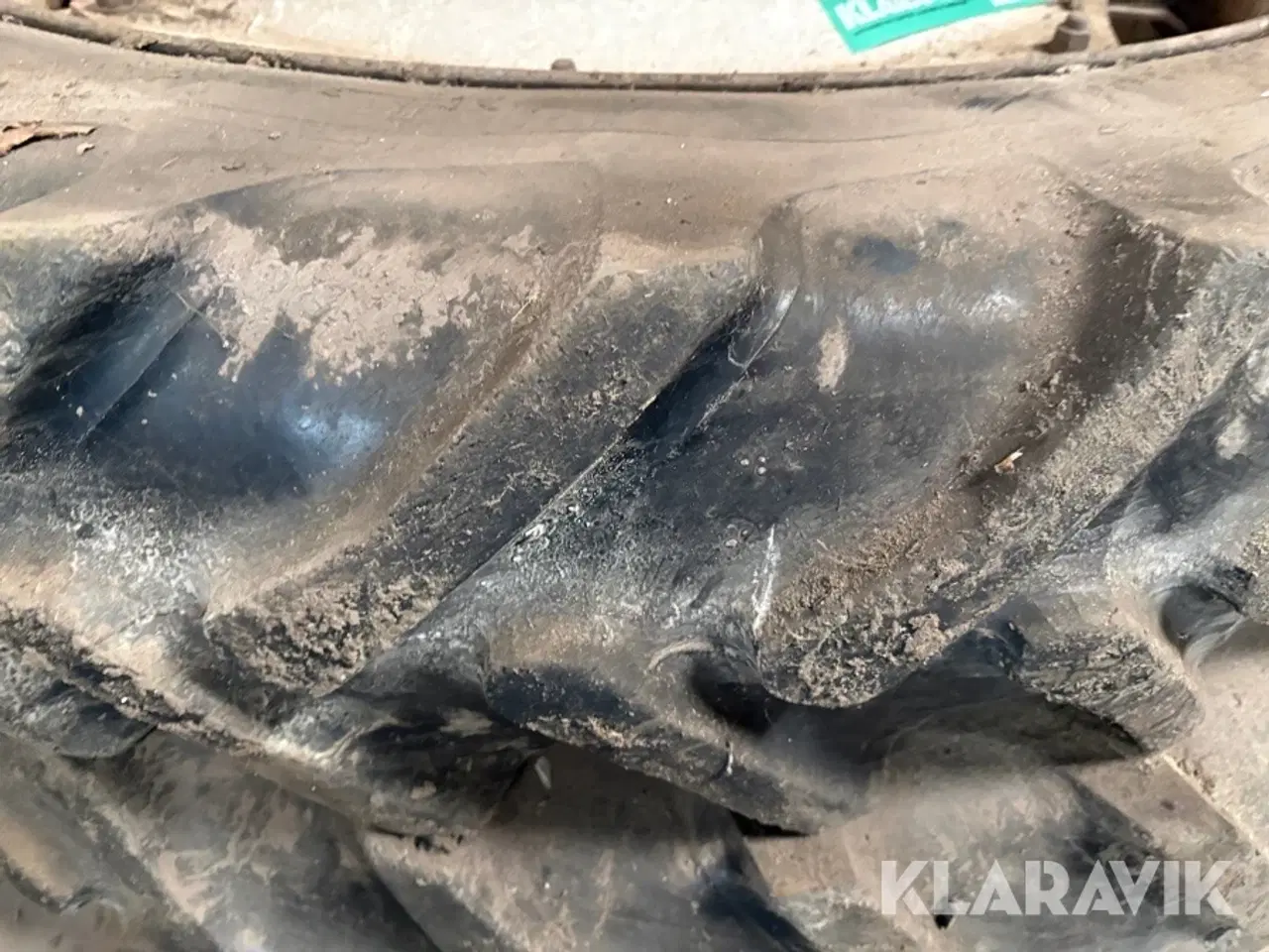 Billede 9 - Landbrugsdæk Taurus 12.4R46 2 styk