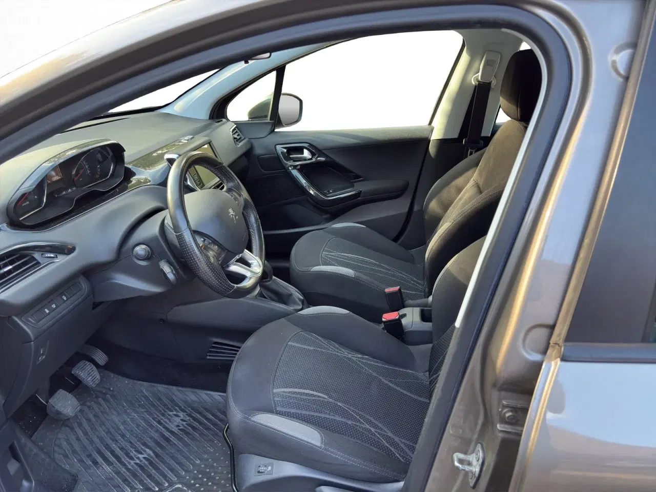 Billede 9 - Peugeot 208 1,6 e-HDi 92 Active