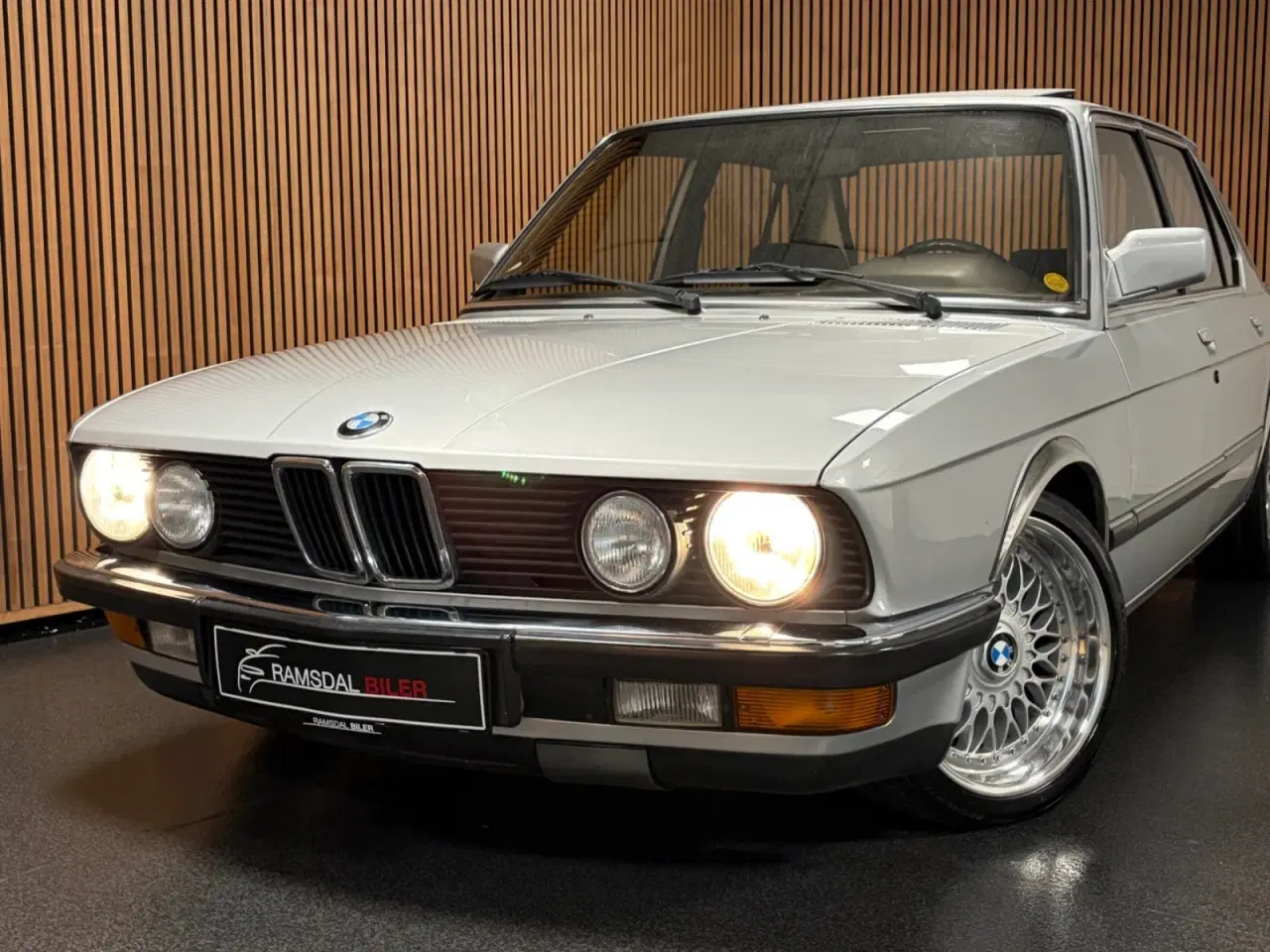 Billede 3 - BMW 520i 2,0 aut.