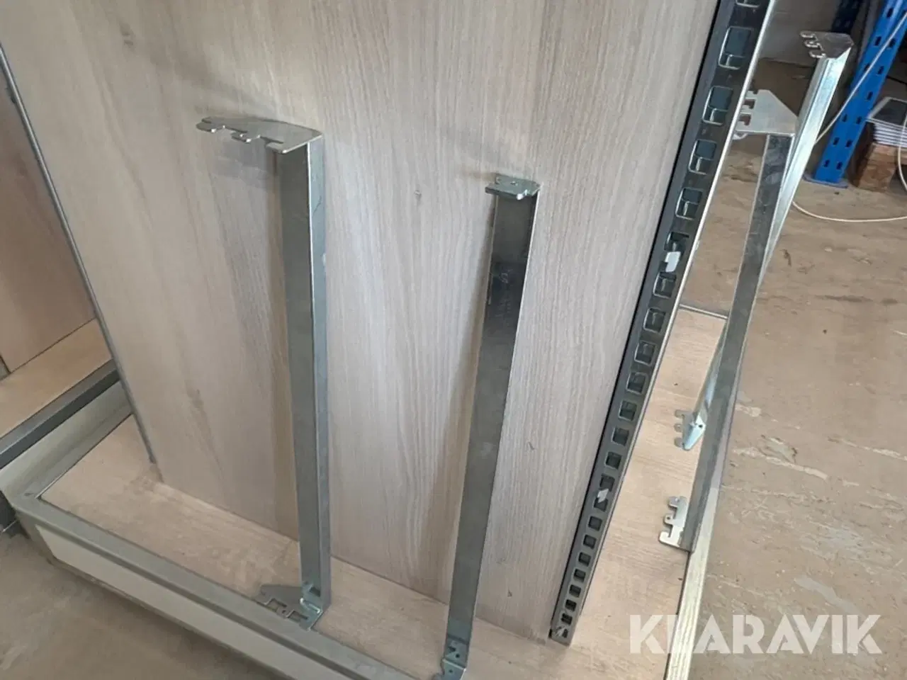 Billede 7 - Display med holdere på hjul 2 styk