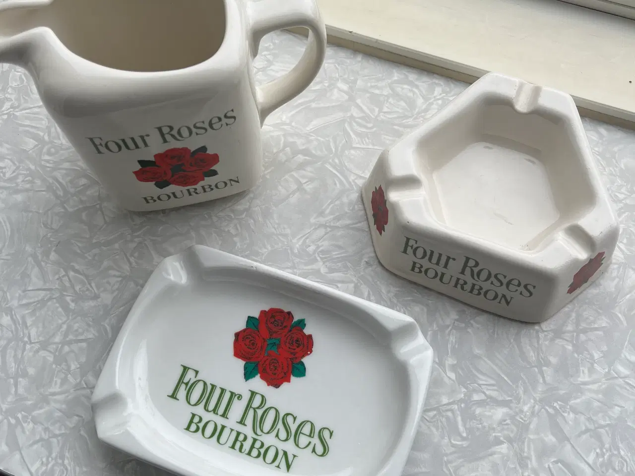 Billede 3 - Four Roses Bourbon keramik sæt