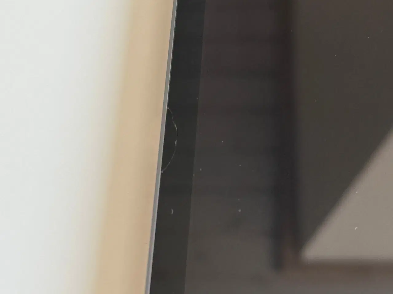 Billede 5 - iPad 8. gen - 128GB - Space Gray – Står flot