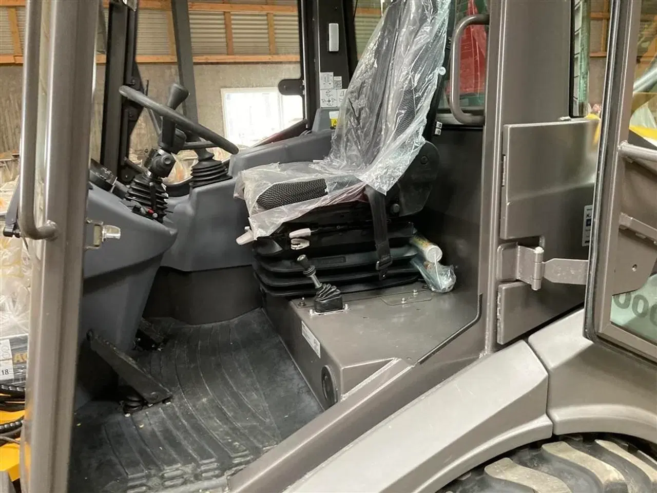 Billede 22 - Mecalac AX 1000 Monobom med hydraulisk hurtigskift