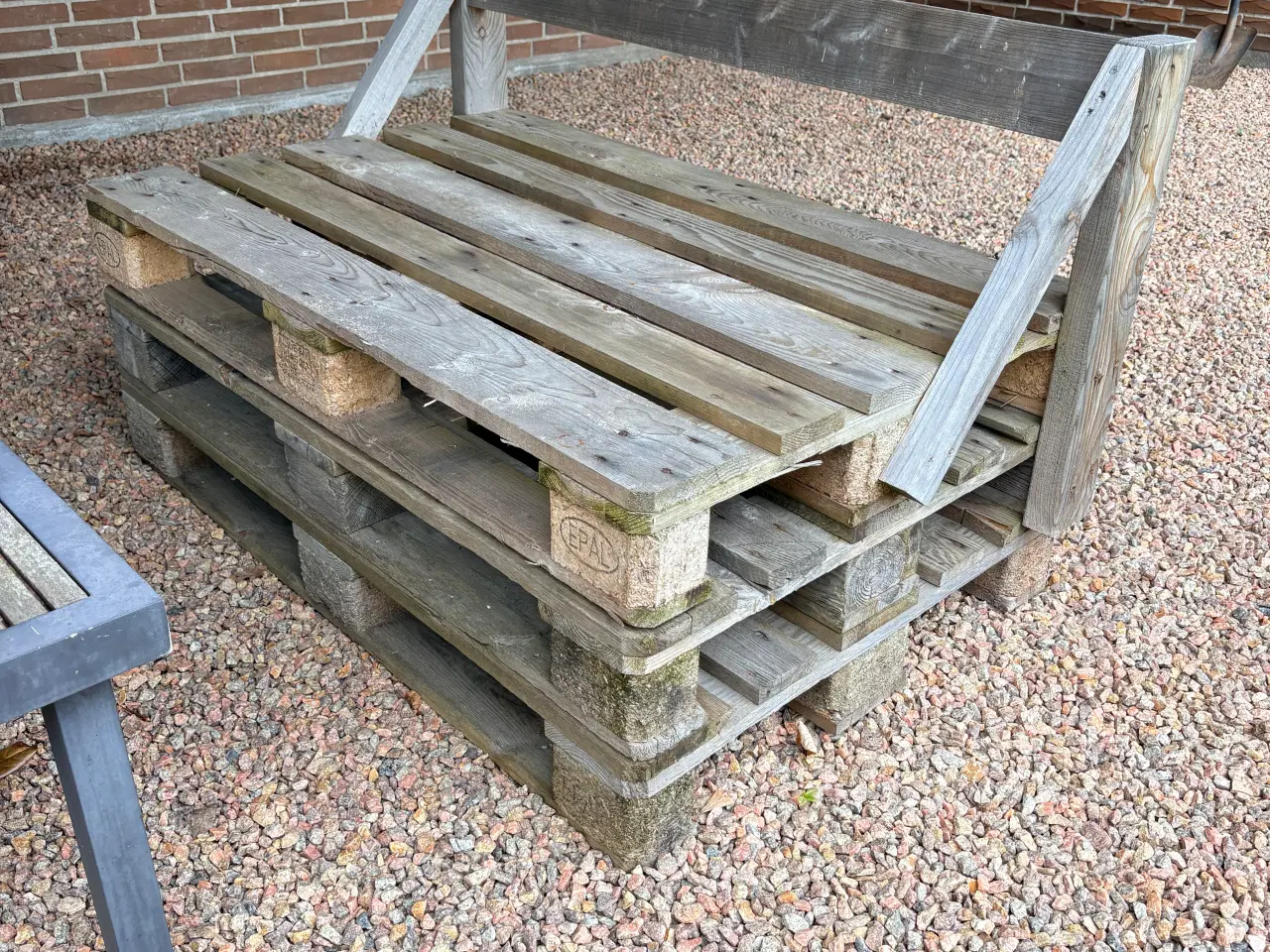 Billede 2 - Pallesofaer – 3 bænke og bord