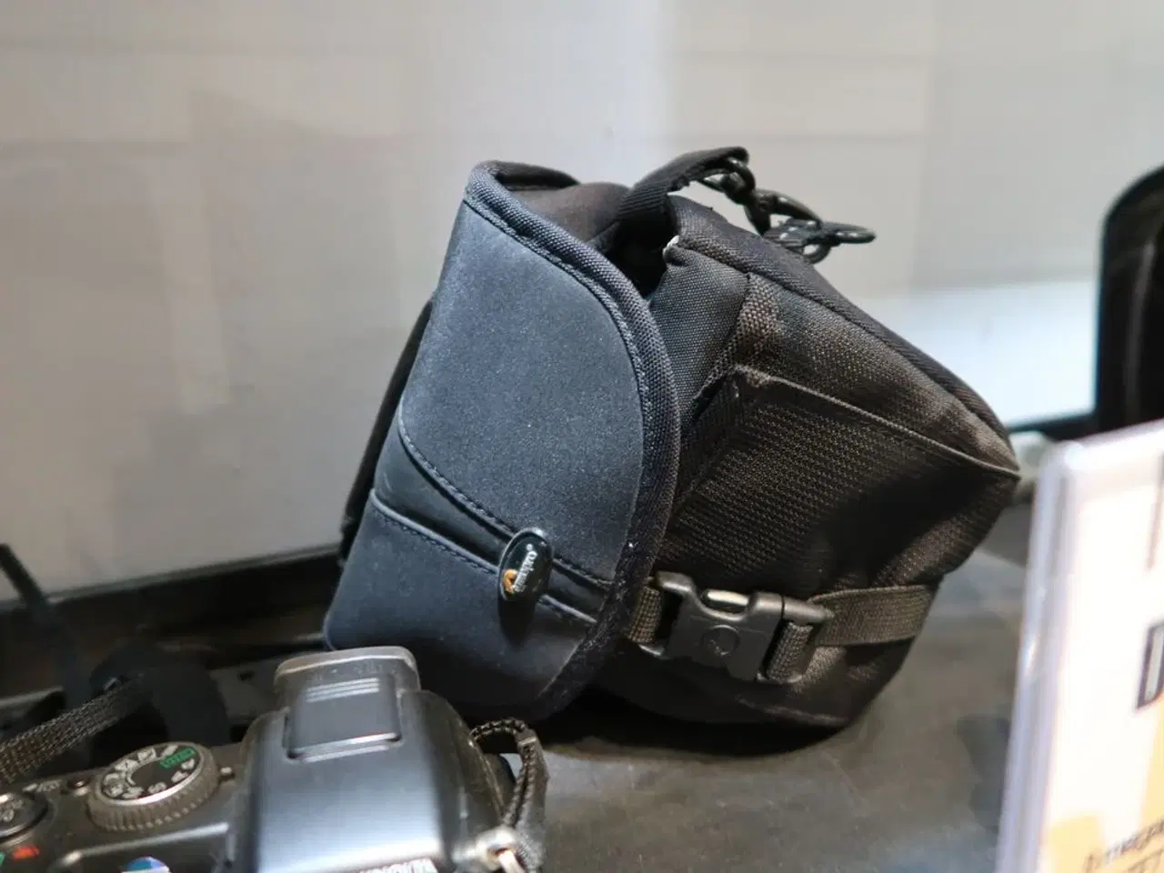 Billede 4 - Spejlreflekskamera MINOLTA Dimage A200 med taske