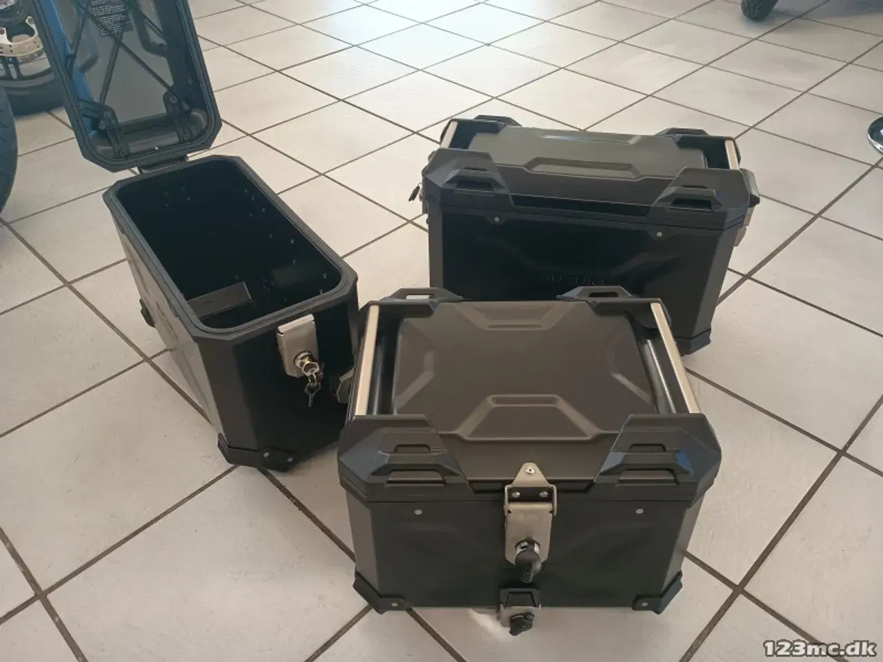 Billede 1 - Alutaskesæt sort. Suzuki DL650 / DL1050