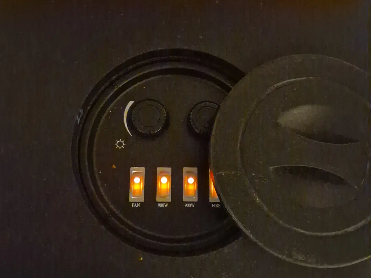 Billede 3 - El brændeovn m.1800Watt varmelegeme