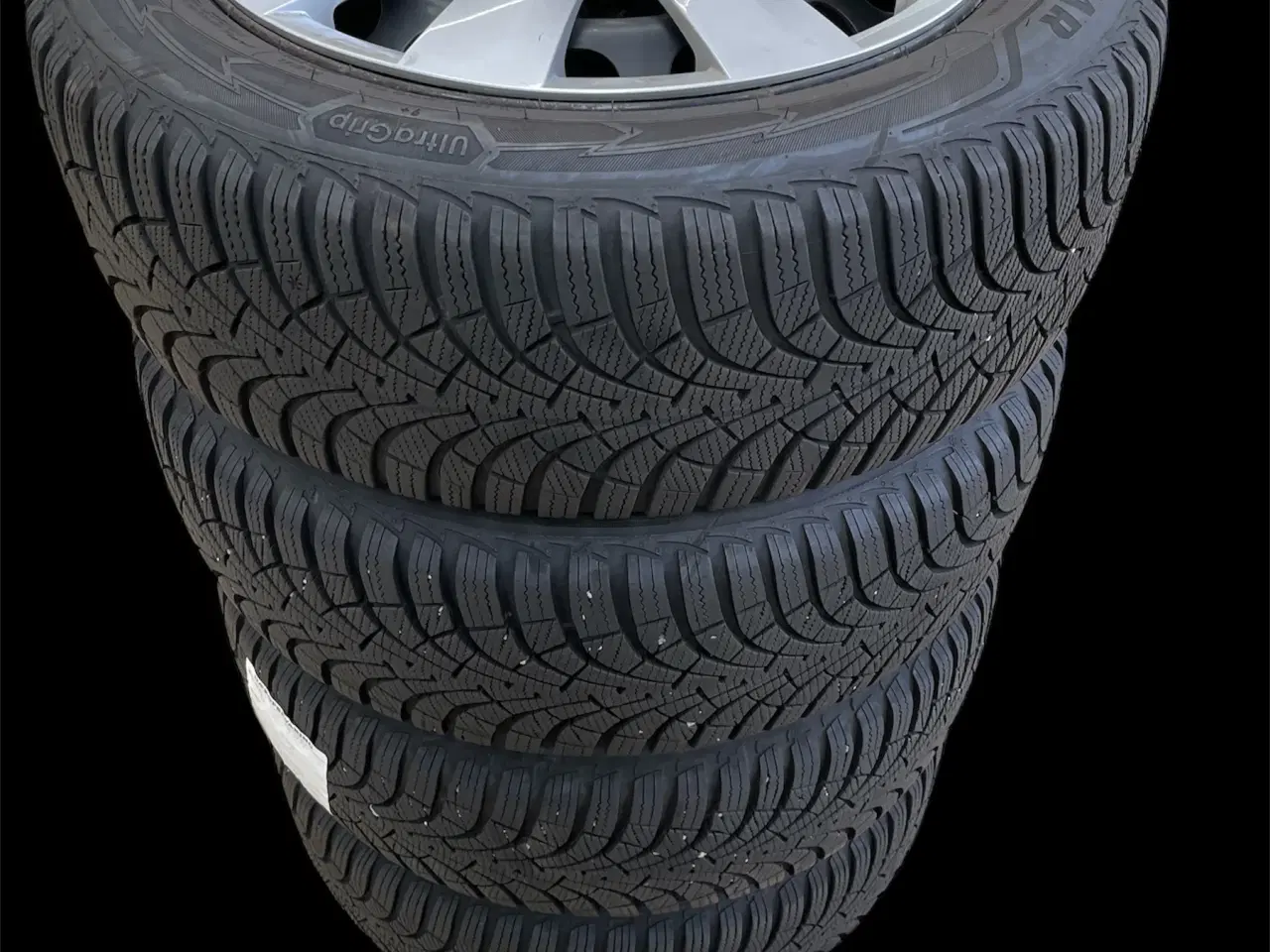 Billede 2 - 16 VW Golf 205/55r16 Ref.A18 vinter