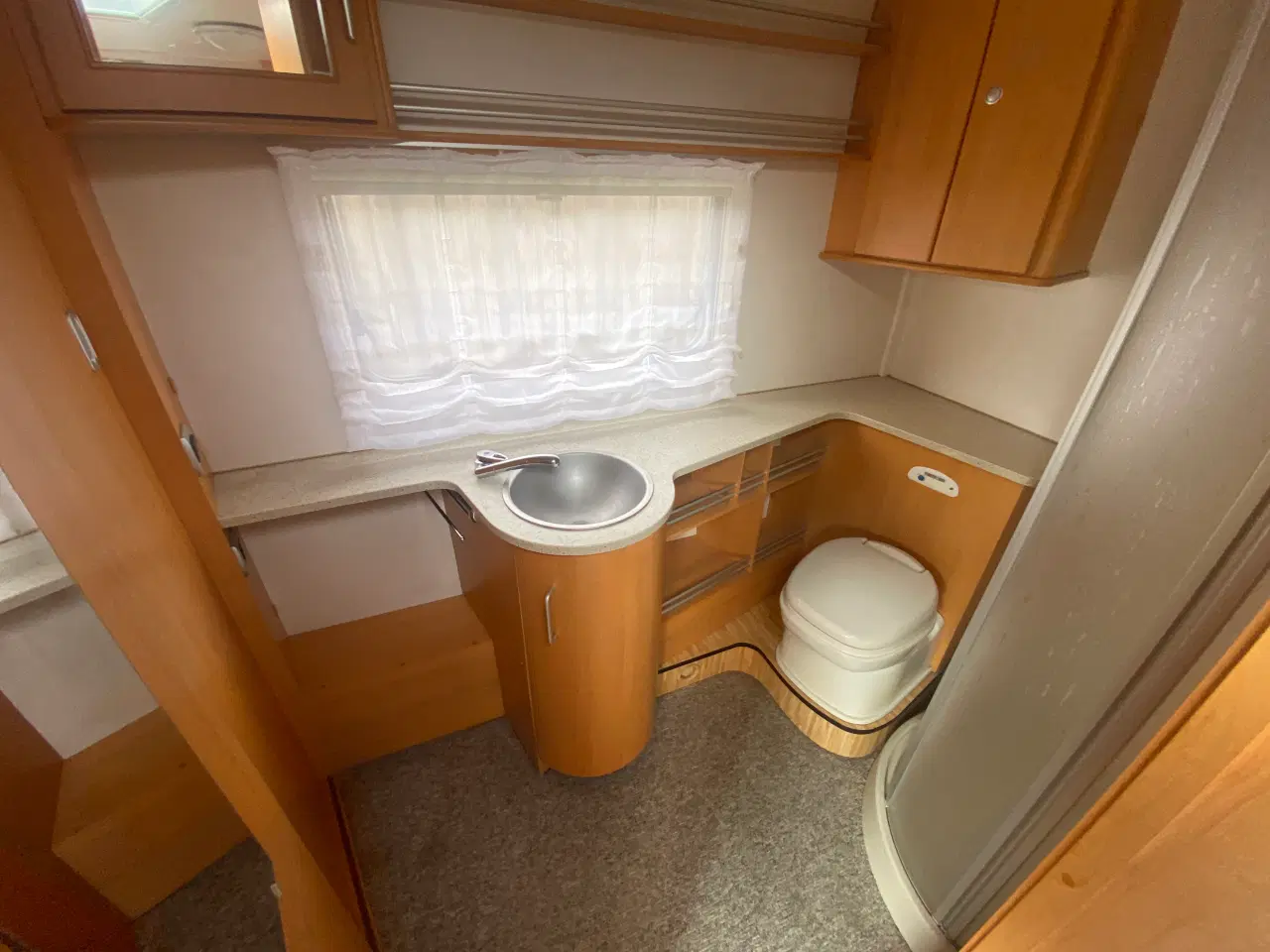 Billede 9 - Hymer Living 520  tilbuddet gælder hele december 