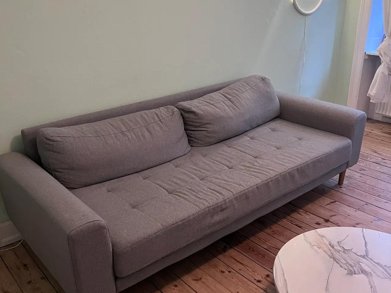 Billede 2 - GRATIS - Sofa 220cm. 2.5 år gammel